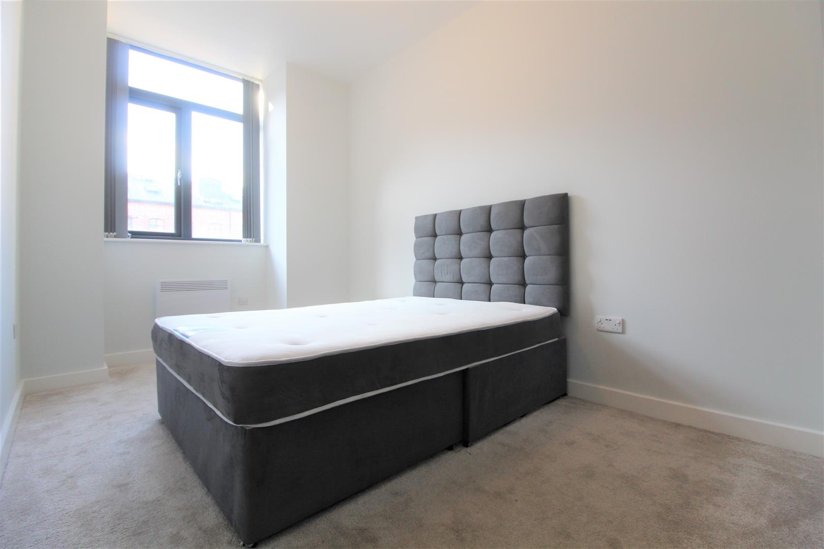 1 Bedroom Apartment To Rent image 5